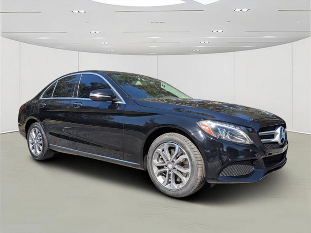 2015 Mercedes-Benz C-Class C300's photo