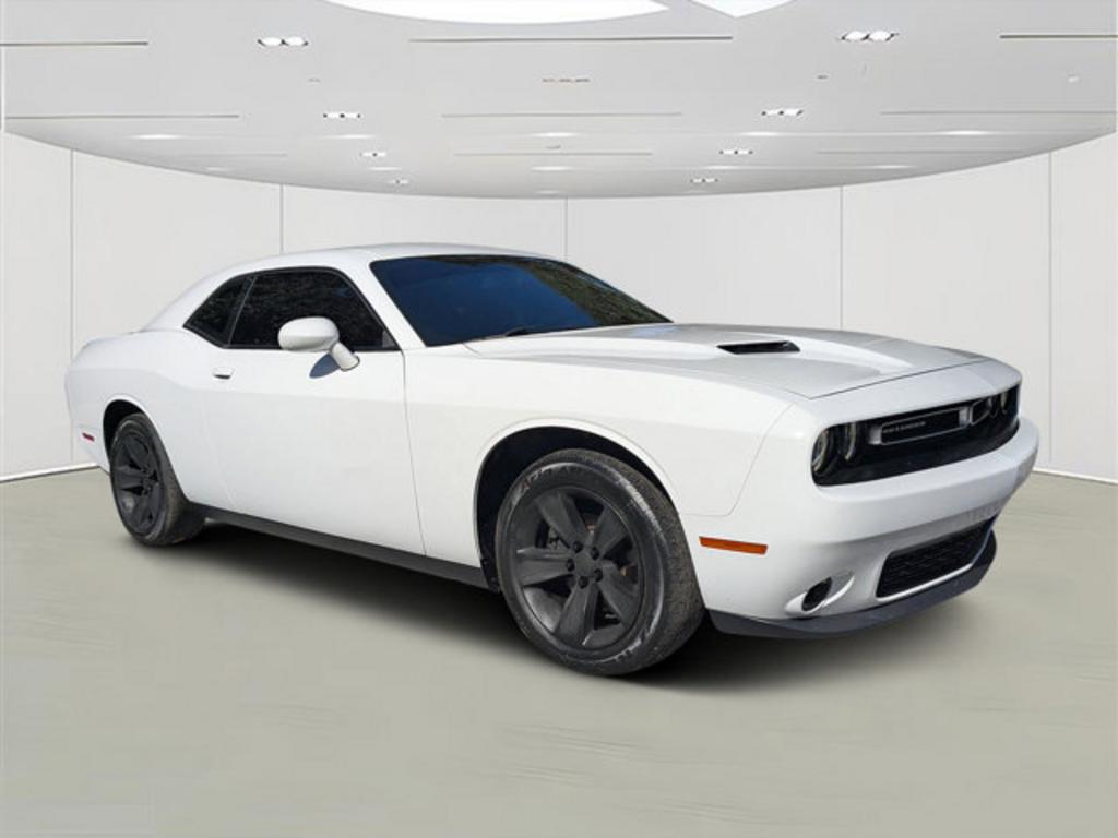 2018 Dodge Challenger SXT's photo