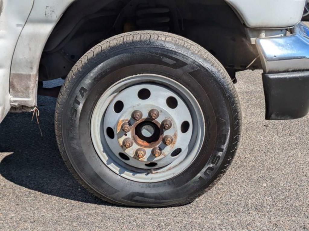 2006 Ford Econoline - Photo 11