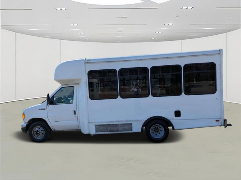 2006 Ford Econoline - Photo 6