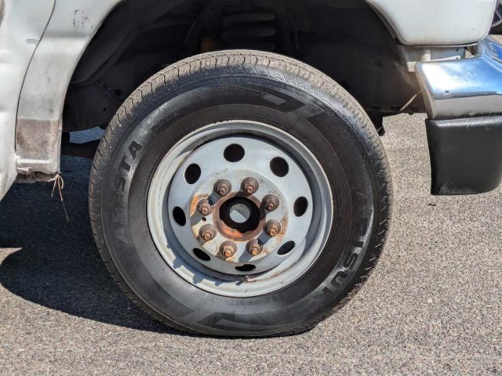 2006 Ford Econoline - Photo 11