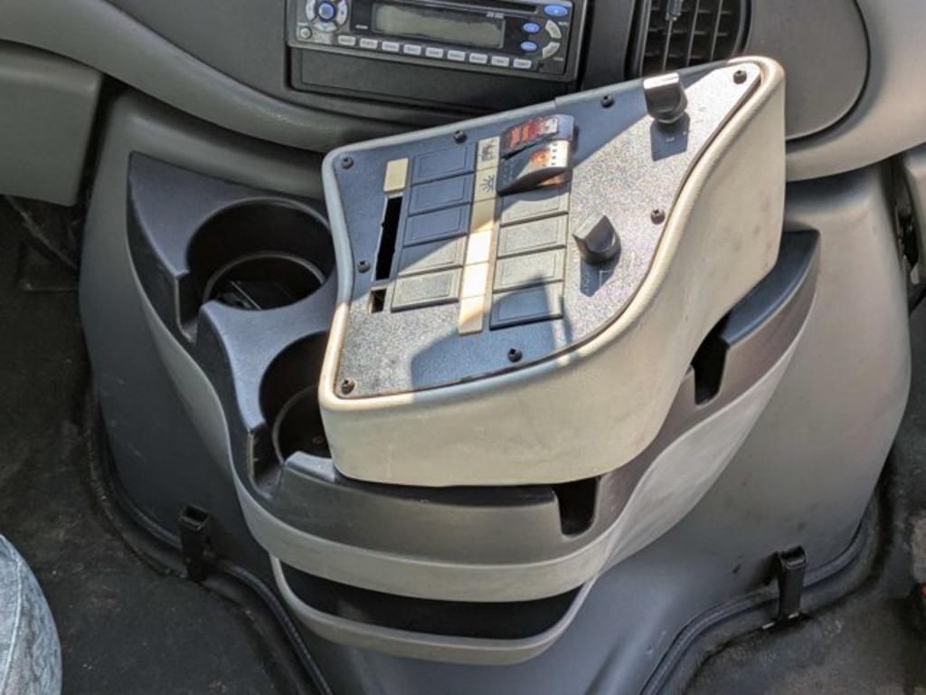 2006 Ford Econoline - Photo 17