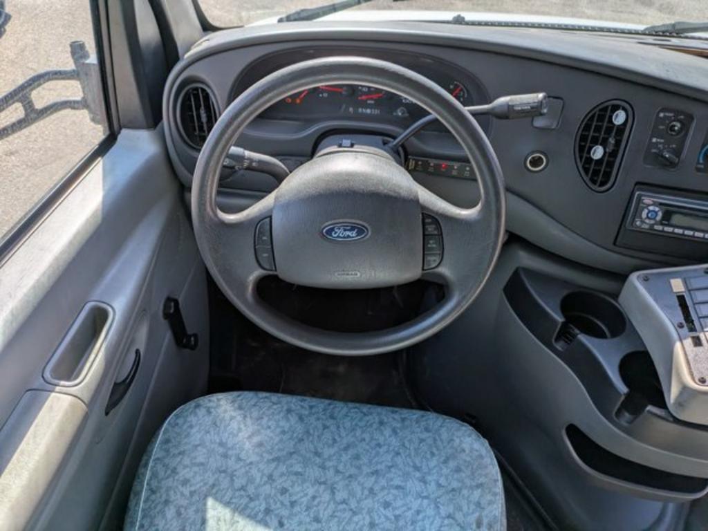 2006 Ford Econoline - Photo 14