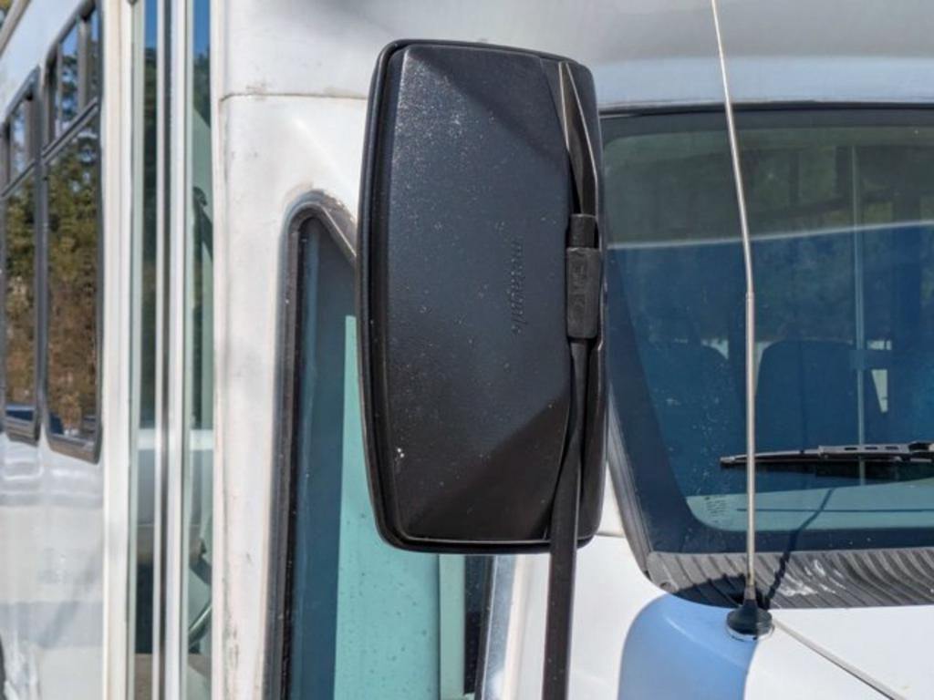 2006 Ford Econoline - Photo 10