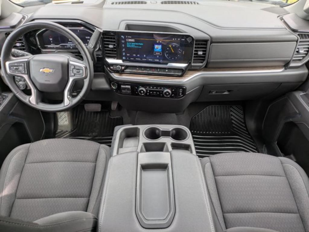 2023 Chevrolet Silverado 1500 LT - Photo 14
