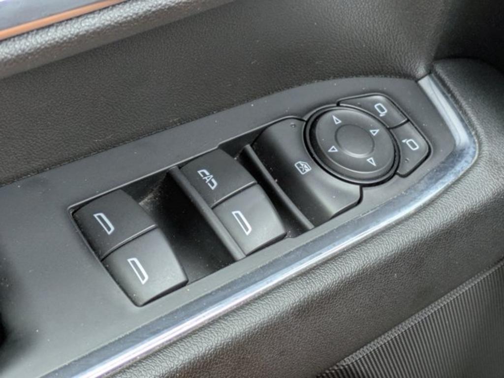 2023 Chevrolet Silverado 1500 LT - Photo 23