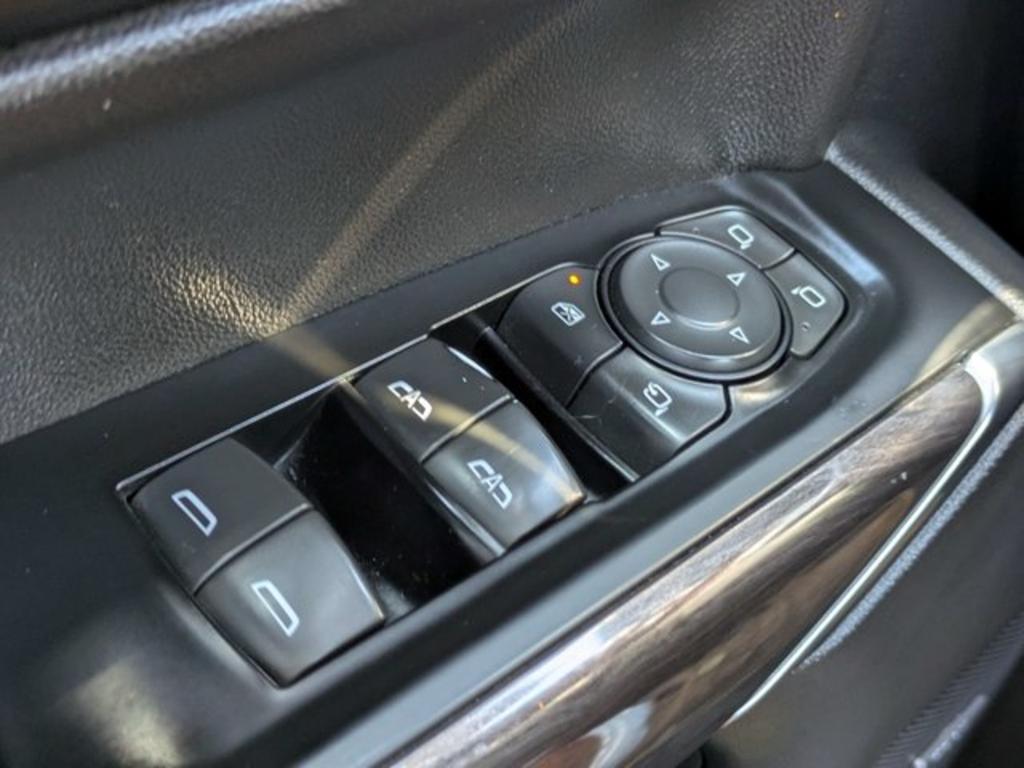 2019 Chevrolet Silverado 1500 LTZ - Photo 24