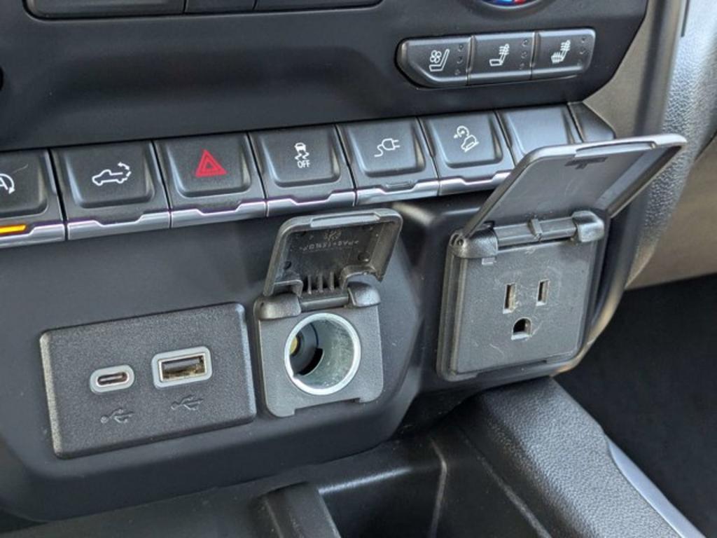 2019 Chevrolet Silverado 1500 LTZ - Photo 22